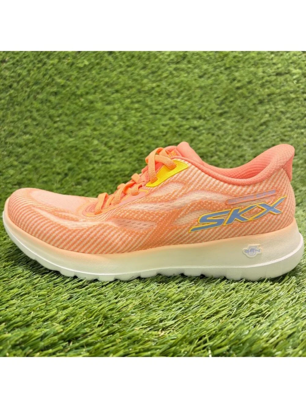Skechers please review